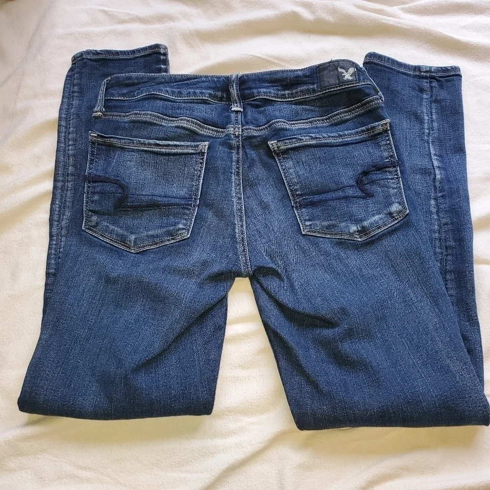 AEO AMERICA EAGLE OUTFITTERS SKINNY JEANS